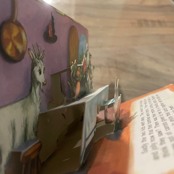 Vintage Set of 2 Pop-Up Children's Books: Pigs and Goats - Picture 7 of 11